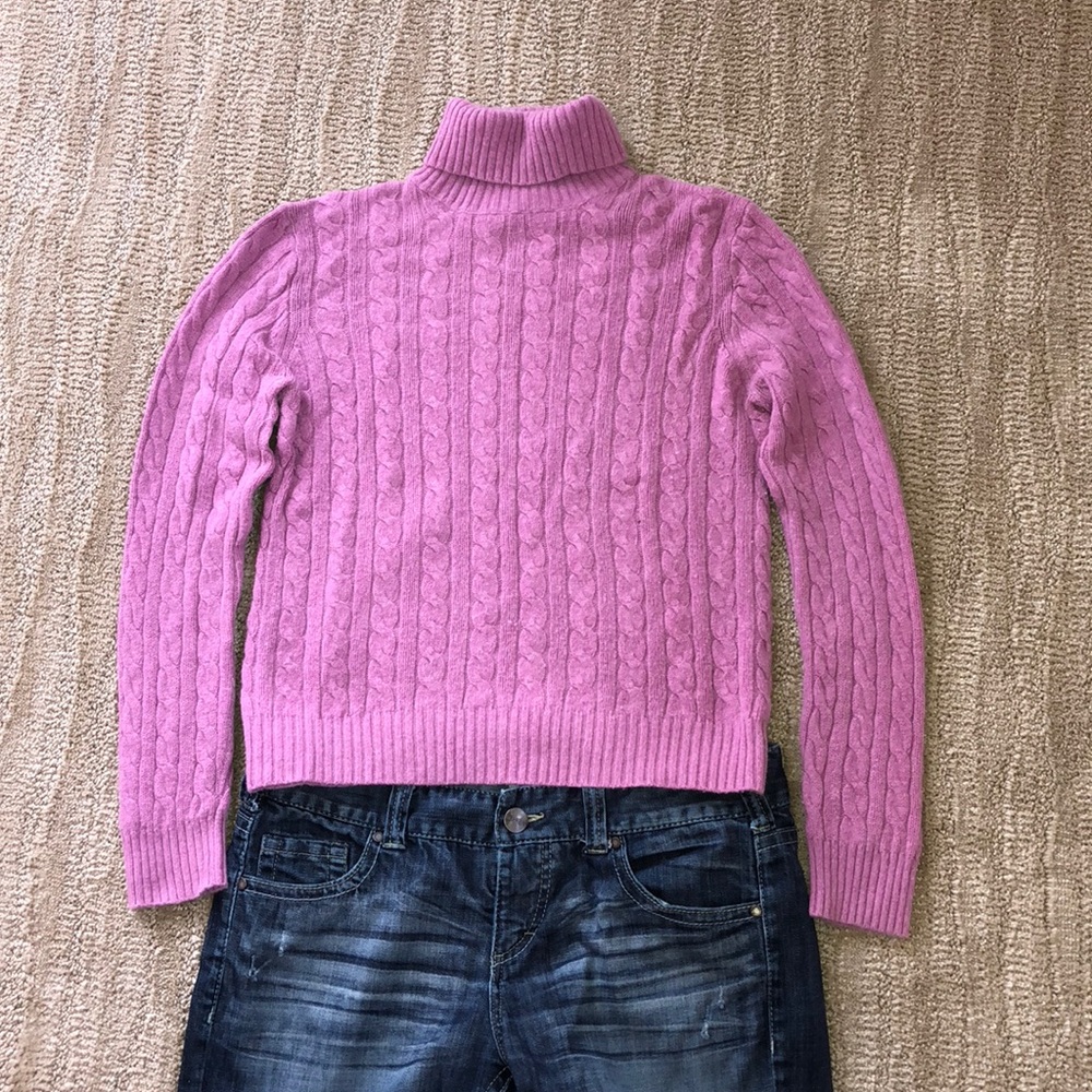 Cashmere sweater
